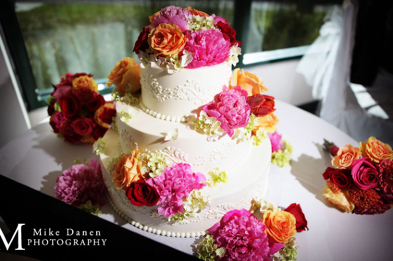 Carolyn Wong Cakes wedding photographer Mike Danen