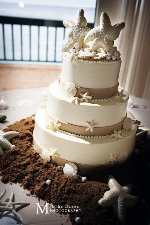 monterey plaza hotel cake wedding photography mike danen